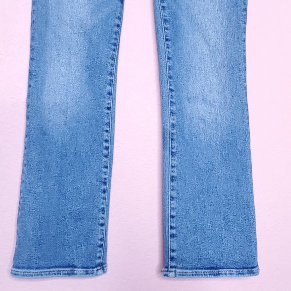 Madewell Cali Demi-Boot Jeans in Bodney Wash - Picture 9 of 14